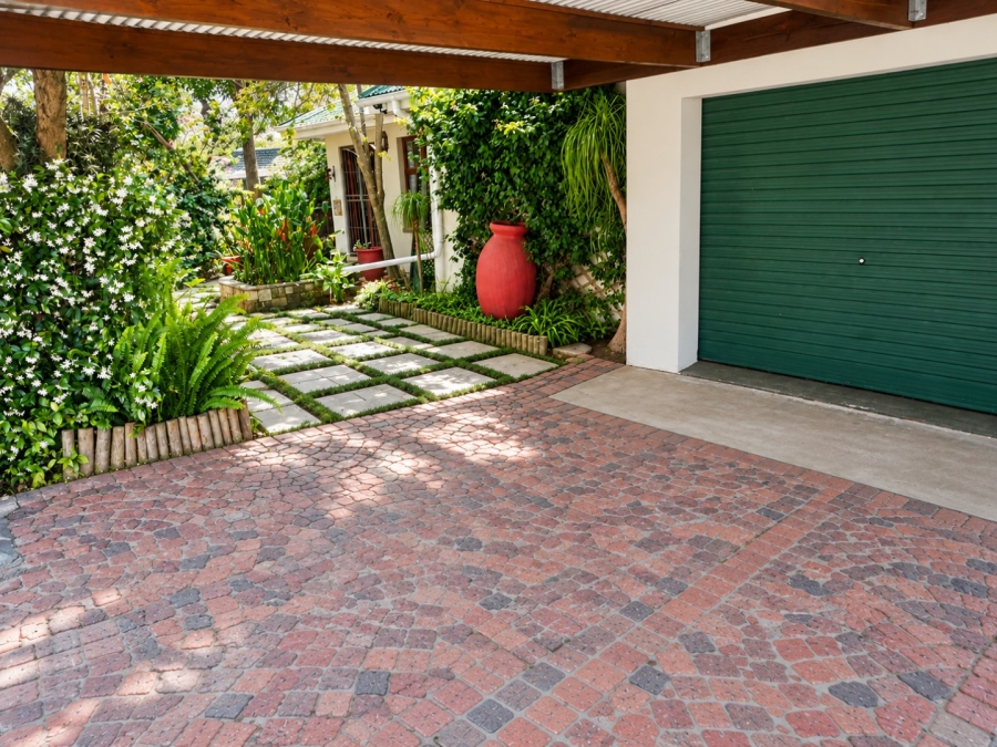 3 Bedroom Property for Sale in King George Park Western Cape